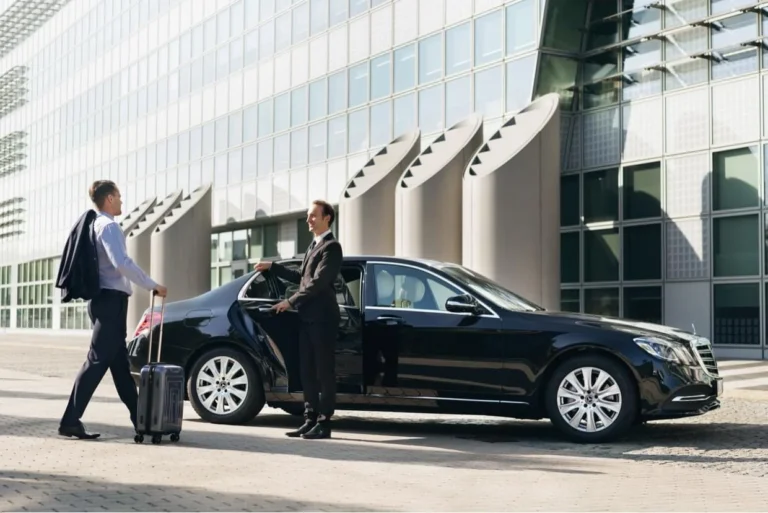 What Are The Advantages Of Having Melbourne Chauffeurs?